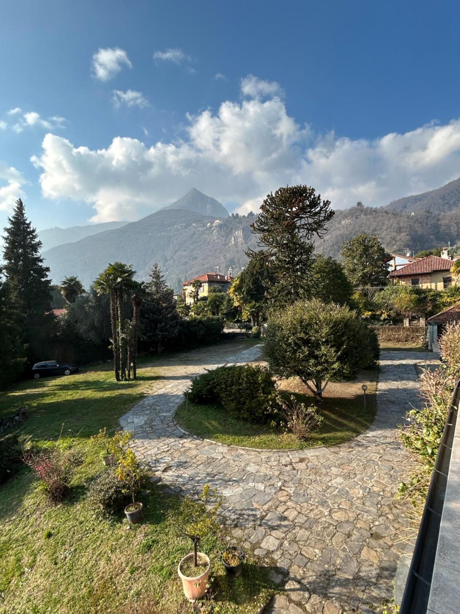 Residenza Dei Fiori Aparthotel Канеро Ривиера Екстериор снимка