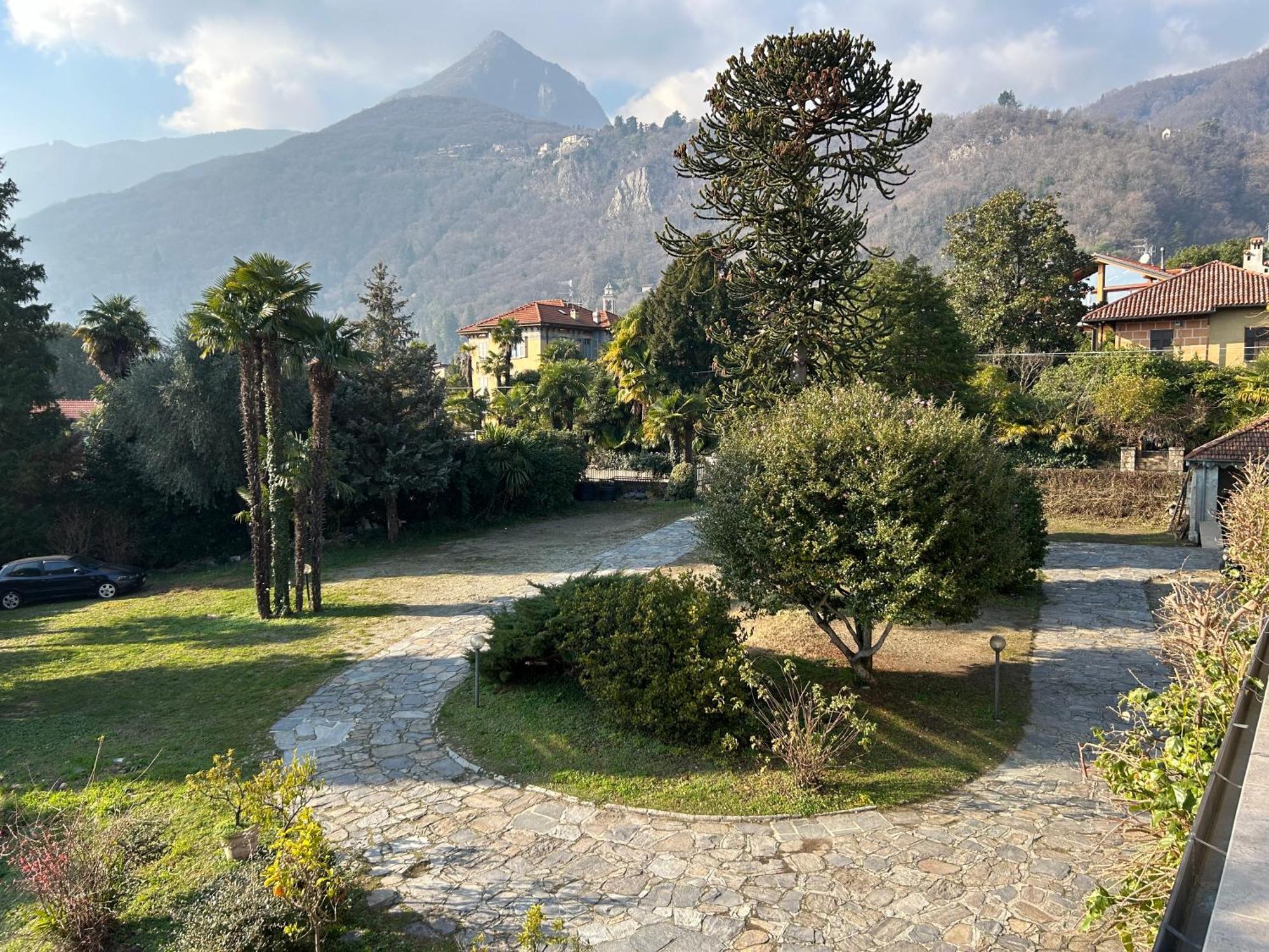 Residenza Dei Fiori Aparthotel Канеро Ривиера Екстериор снимка