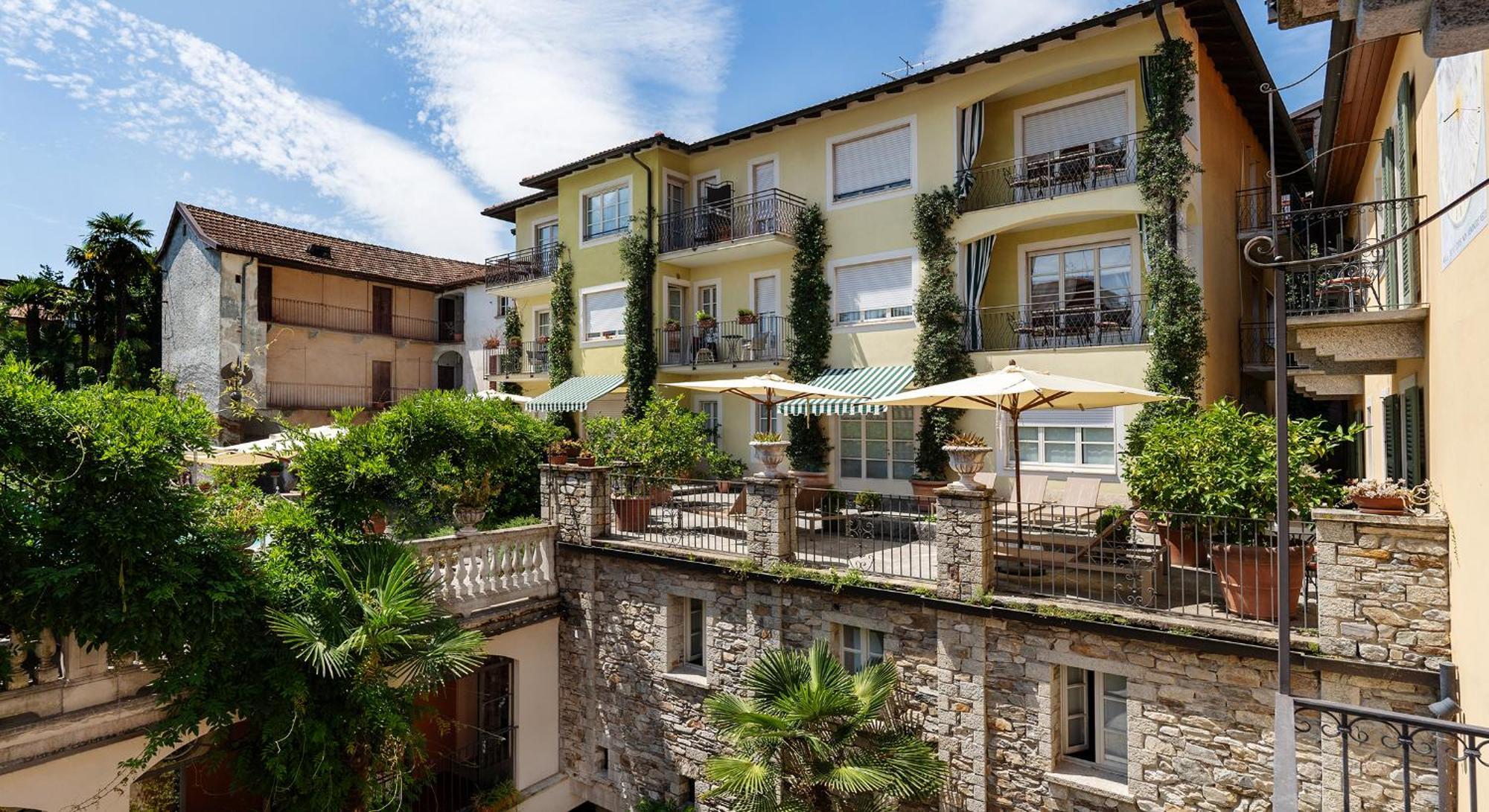 Residenza Dei Fiori Aparthotel Канеро Ривиера Екстериор снимка